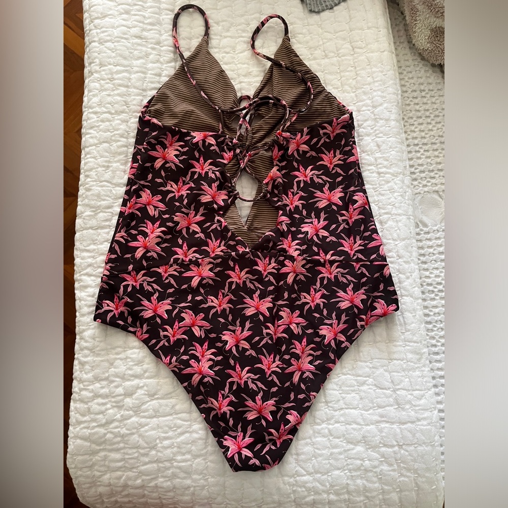Acacia kokomo one piece in madonna - Picture 2 of 3